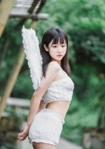 女模特的亨受1_高清全集在线观看