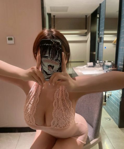 和闺蜜男友电影院疯狂做_DVD全集在线观看